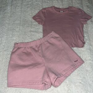 TNA Aritizia Bubblegum T Shirt and Sweat Short Set